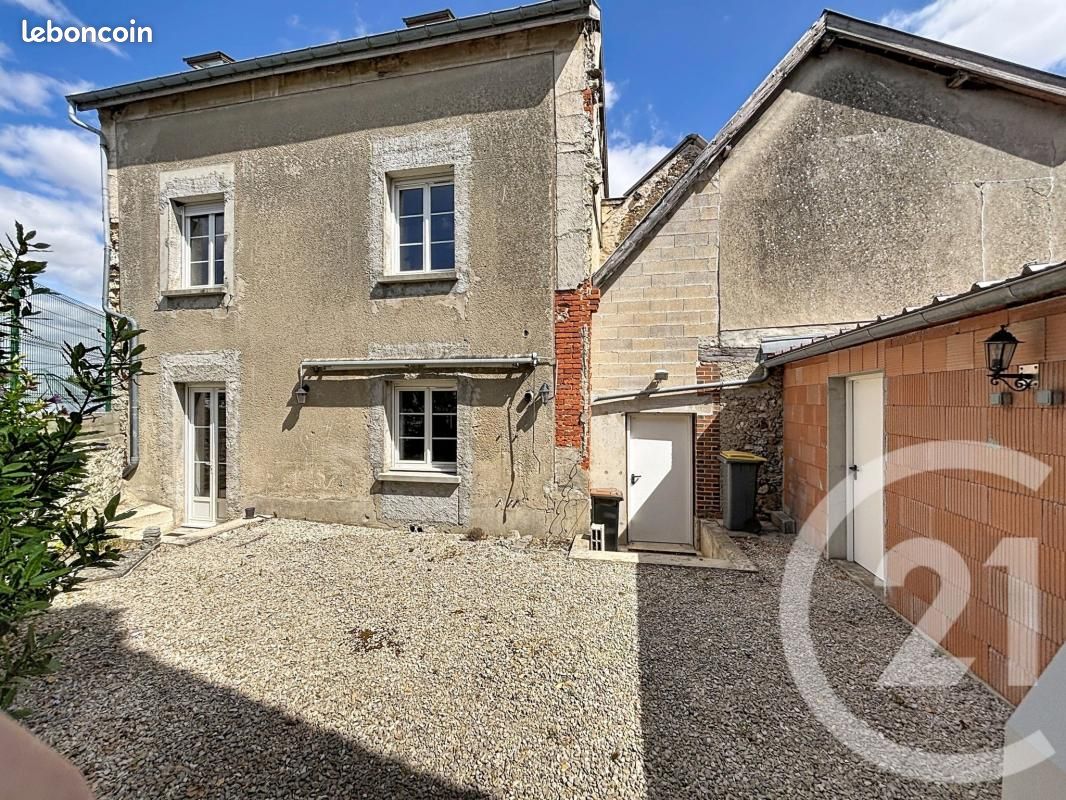 Maison 5 pièces 155 m² · à Mareuil-le-Port · 155 m² · 210 000 €