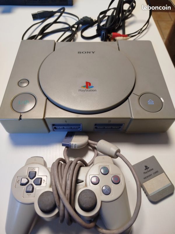PlayStation PS1 console complète SCPH-9002 + manette + carte mémoire + jeu Tomb Raider 4 (image 1)