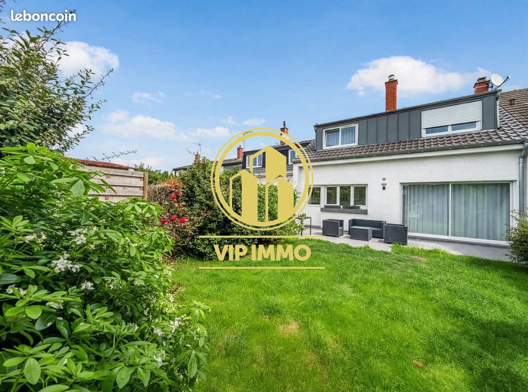 Maison 5 pièces 90 m² · à Wambrechies · 90 m² · 375 000 €