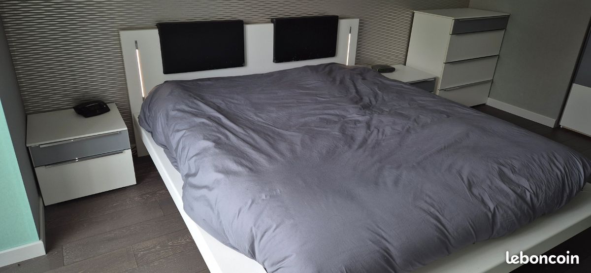 Chambre blanche complete (image 1)
