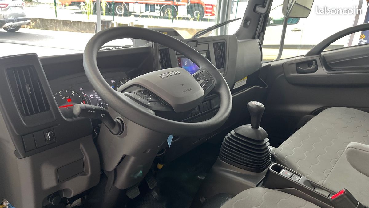 39 990 ht / isuzu m 27 3l 150cv benne / neuf / tva récupérable (image 5)