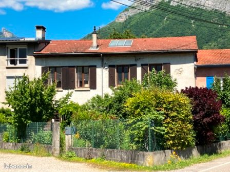 Maison 6 pièces 146 m² · à Saint-Égrève · 146 m² · 404 000 €