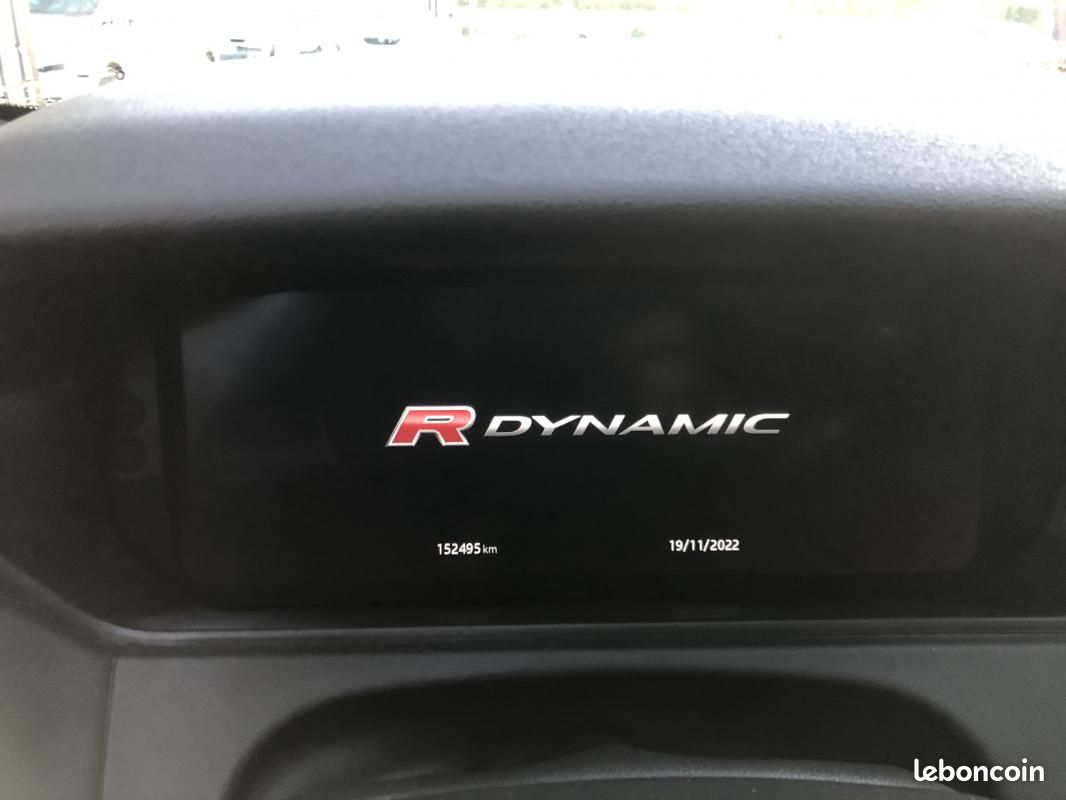 Land Rover Range Rover Velar 3.0L D300 BVA HSE R-Dynamic (image 17)