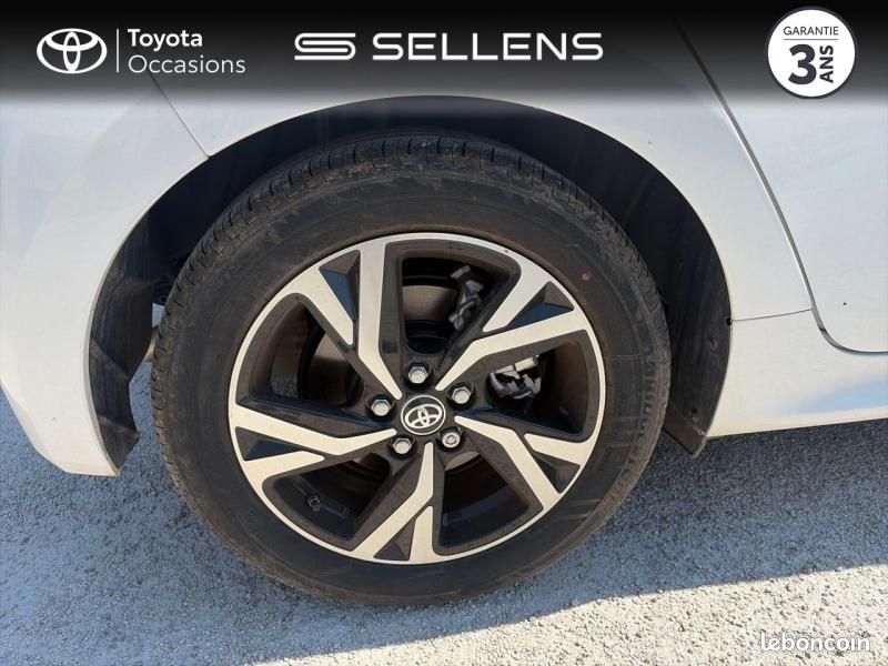 Toyota Yaris 116h Design 5p MY22 (image 16)