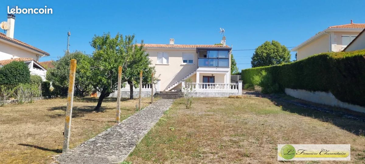 Maison 5 pièces 80 m² · à Mouthiers-sur-Boëme · 80 m² · 201 400 €