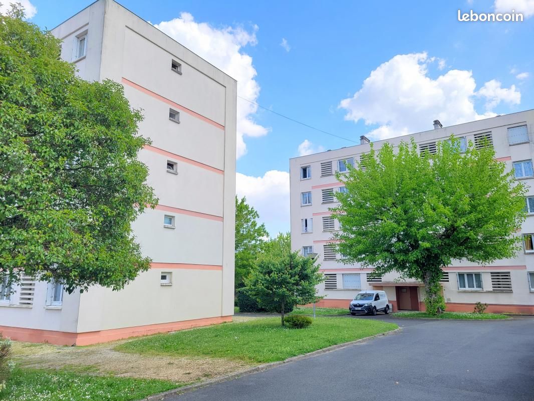 Appartement a louer pessac - 5 pièce(s) - 86 m2 - Surfyn