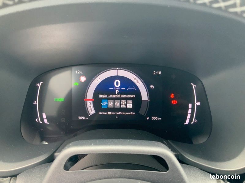 Toyota aygo x Hybride 116h GR Sport CROSSOVER SP (image 20)