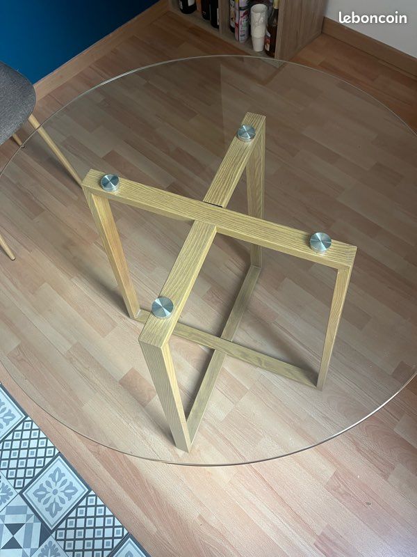 Table en verre (image 2)