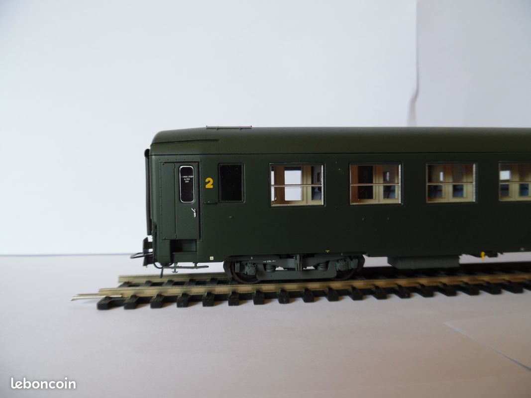Coffret REE Modèles - 3 Voitures Couchettes 2ème Classe UIC (vert/argent) - VB-179 - NEUF