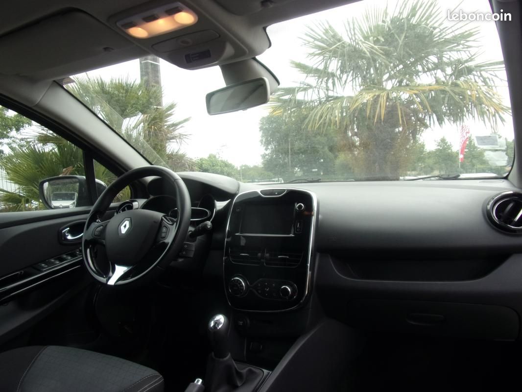 Renault Clio IV ESTATE TCe 90 Energy eco2 Intens (image 10)