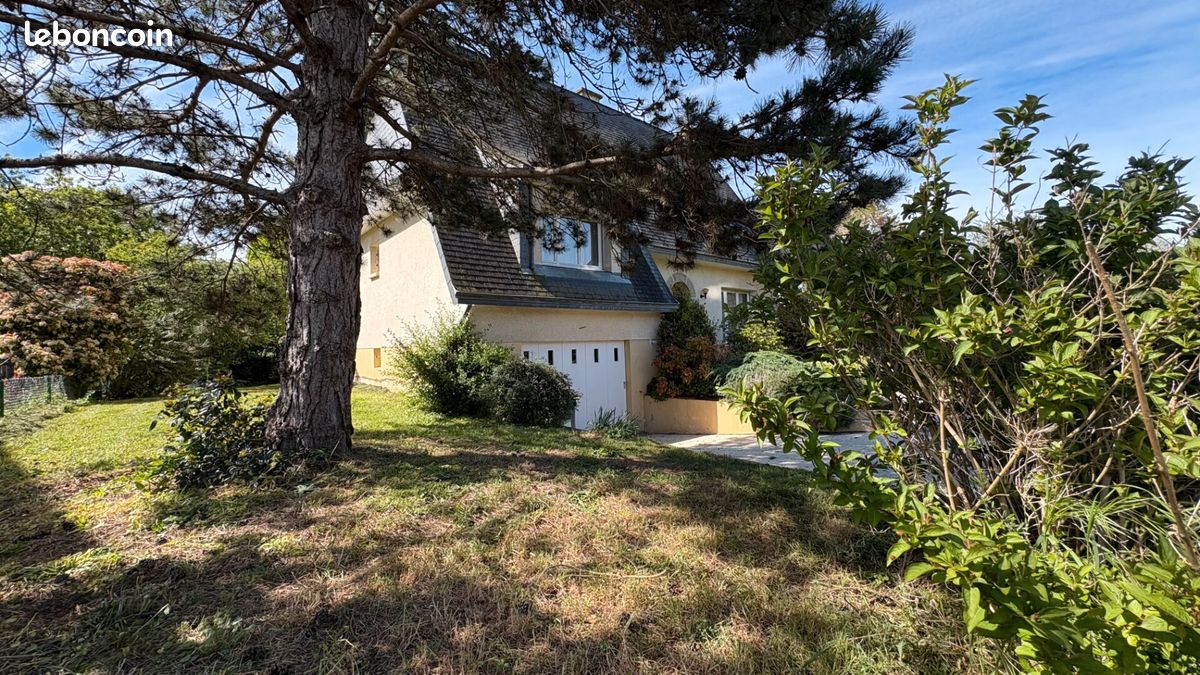 Maison 8 pièces 152 m² · à Chartres-de-Bretagne · 152 m² · 400 000 €