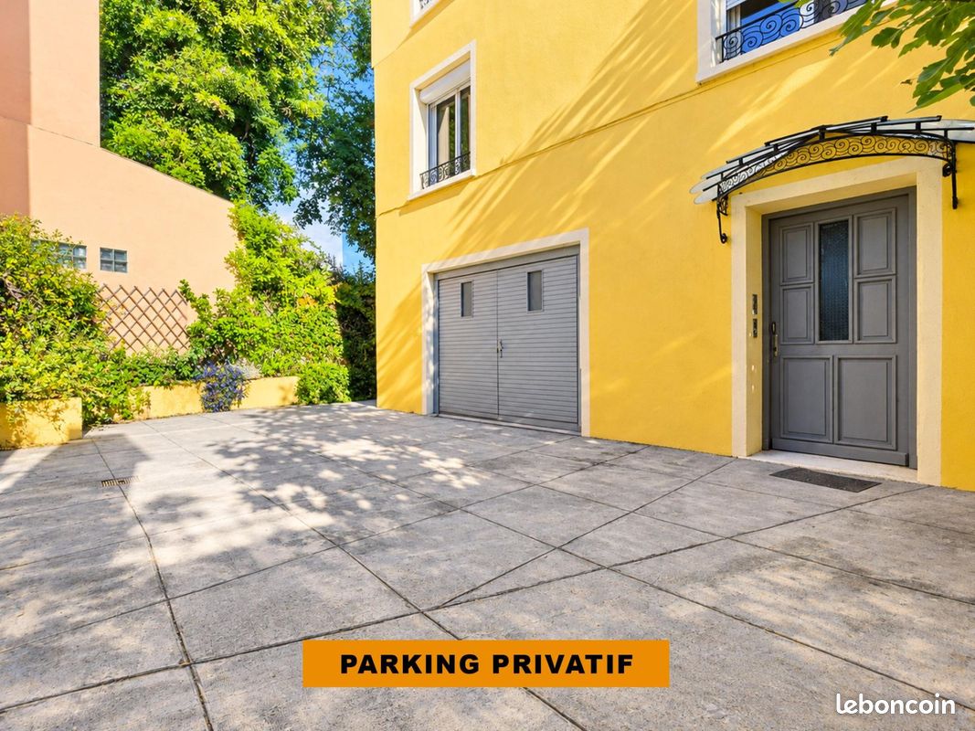 Appartement 6 pièces 180 m² · à Perpignan · 180 m² · 185 000 €