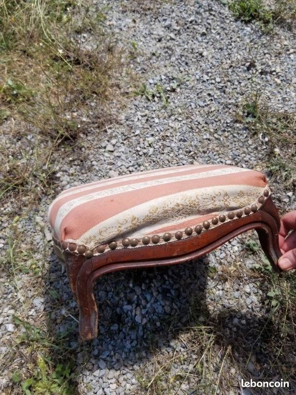 Petit tabouret repose pieds (image 1)