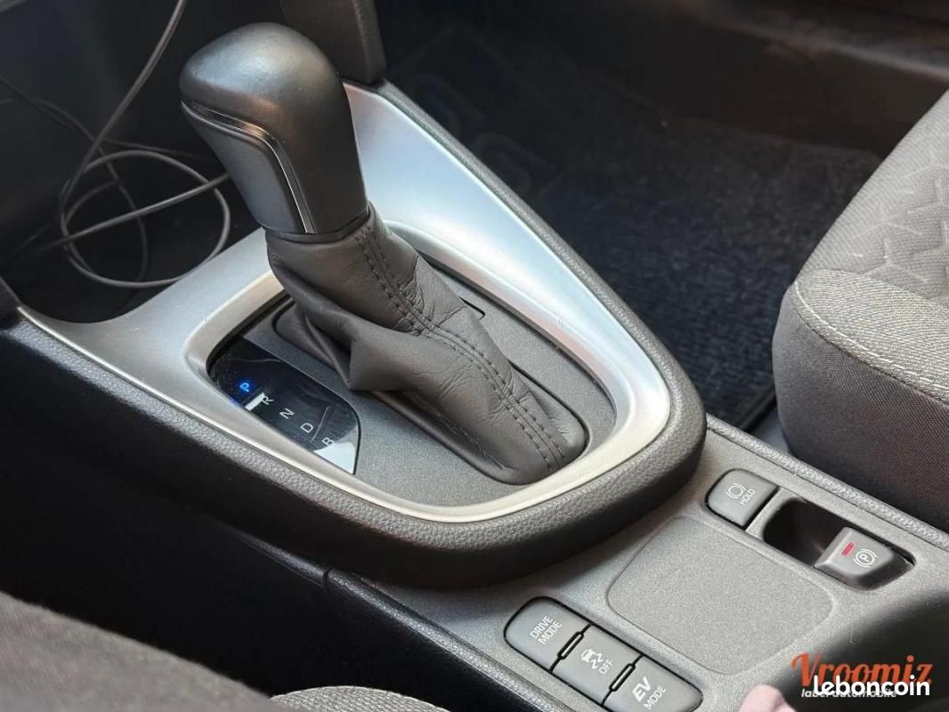 Toyota Yaris CROSS 1.5 114H 90 HYBRID FULL-HYBRID 0.8KWH DESIGN BVA (image 19)