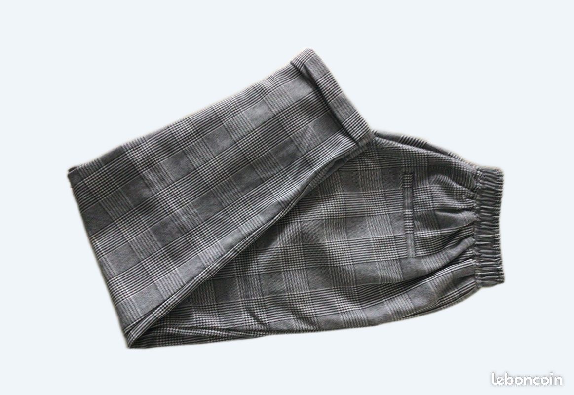 Pantalon Bershka Xs (image 1)