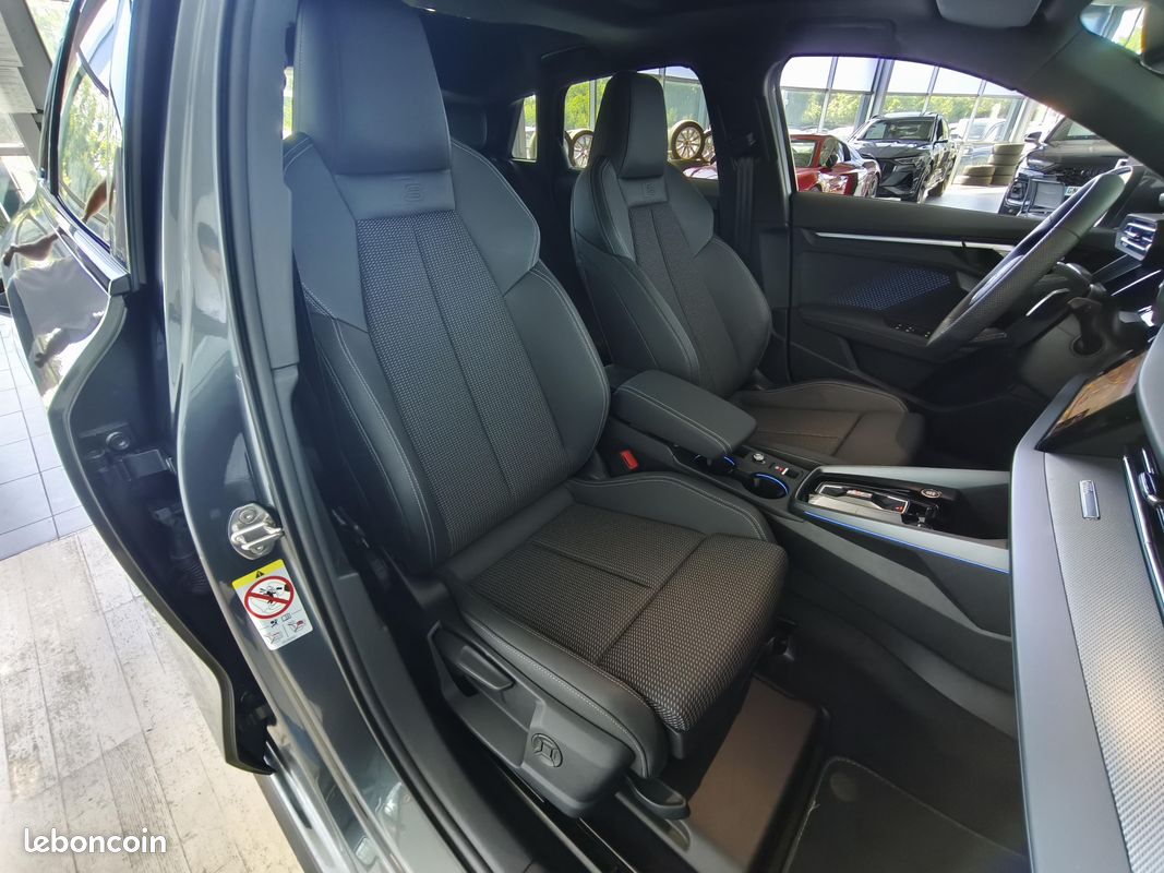 AUDI A3 Sportback TFSI Mild Hybrid 150 S tronic 7 S line (image 3)