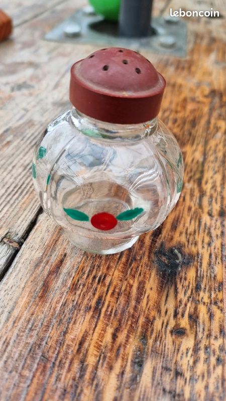 Salière en verre avec motif fruit rouges (image 2)