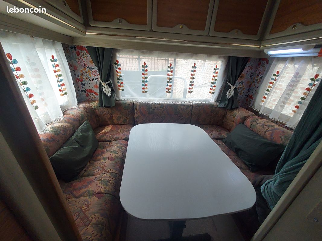 Camping-car J5 Pilote Atlantis 58CX 2,5lTD Direction assistée (image 13)
