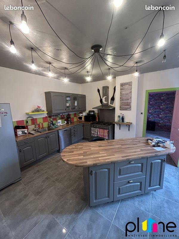 Maison 7 pièces 160 m² · à Quéant · 160 m² · 170 000 €