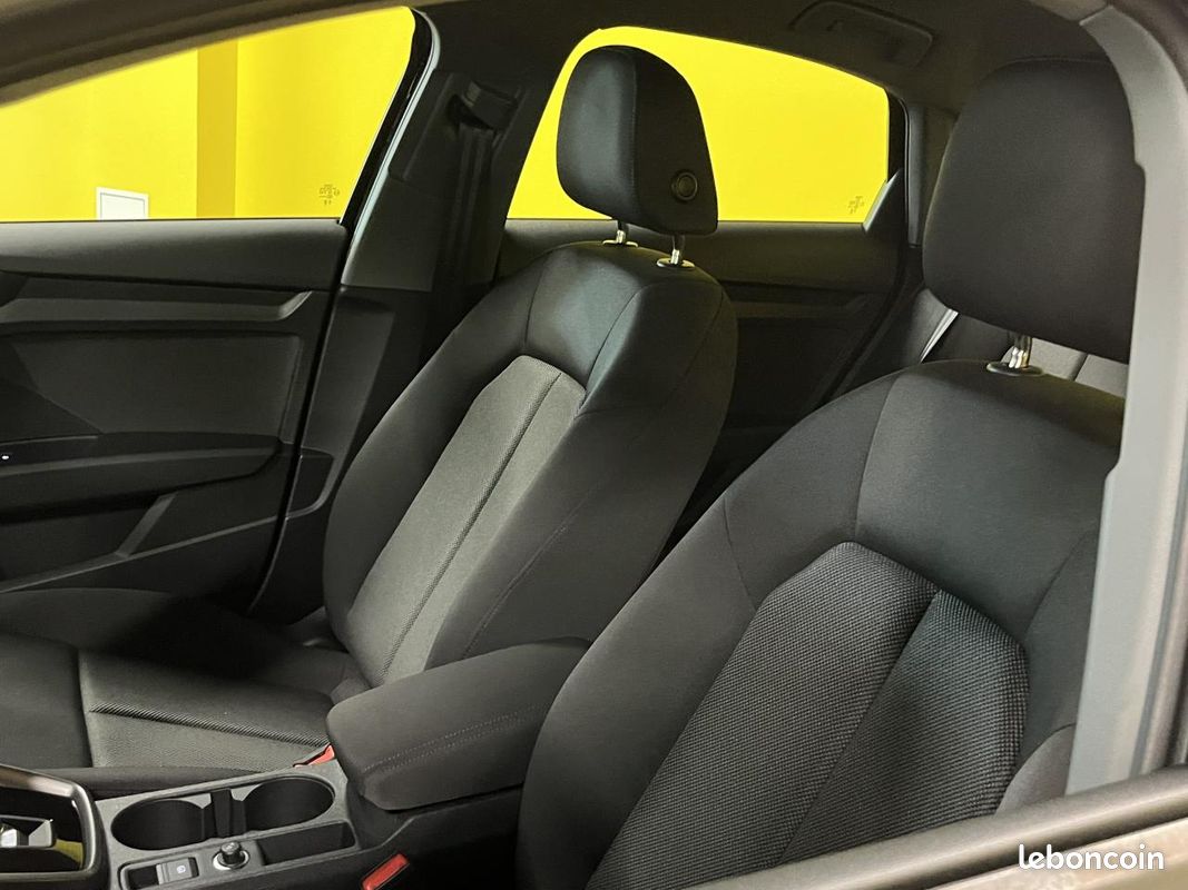 AUDI A3 Berline / Limousine 30 TFSI - 110CV - BV S-Tronic 7 Design (image 23)