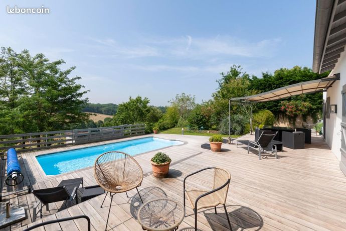 Maison 5 pièces 275 m²