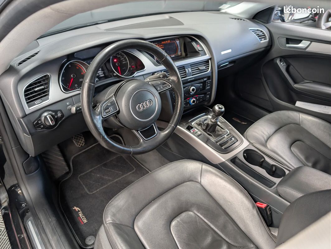 AUDI A5 SPORTBACK 2.0 TDI 136ch Ambiente - Intérieur cuir - Régulateur de vitesse - Clim auto (image 10)