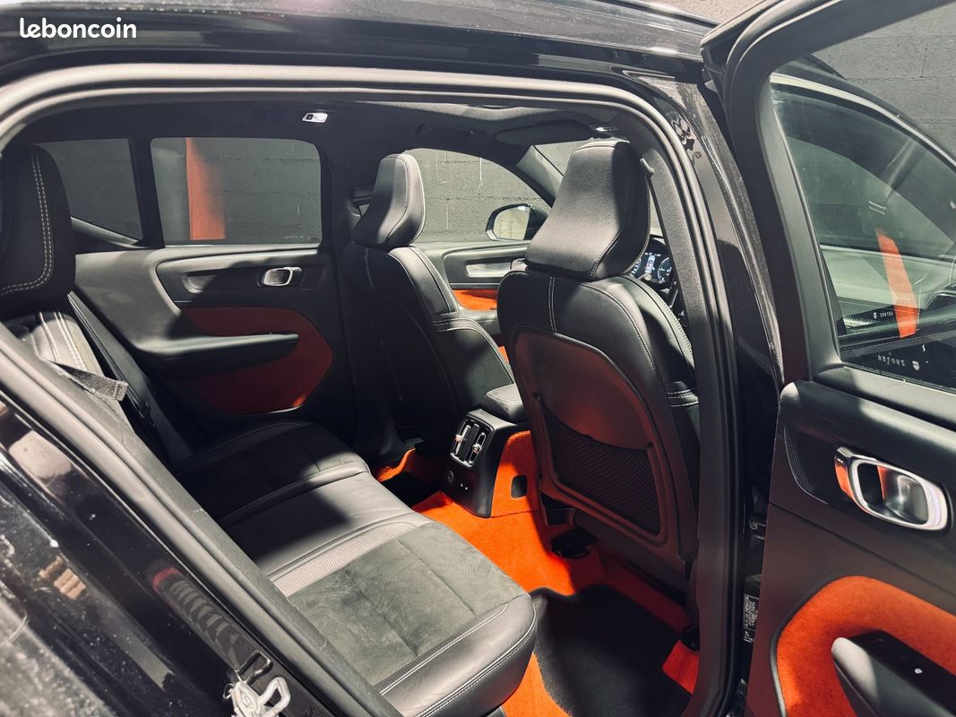 VOLVO XC40 R-Design T5 Recharge 180+82 ch DCT7 (image 38)