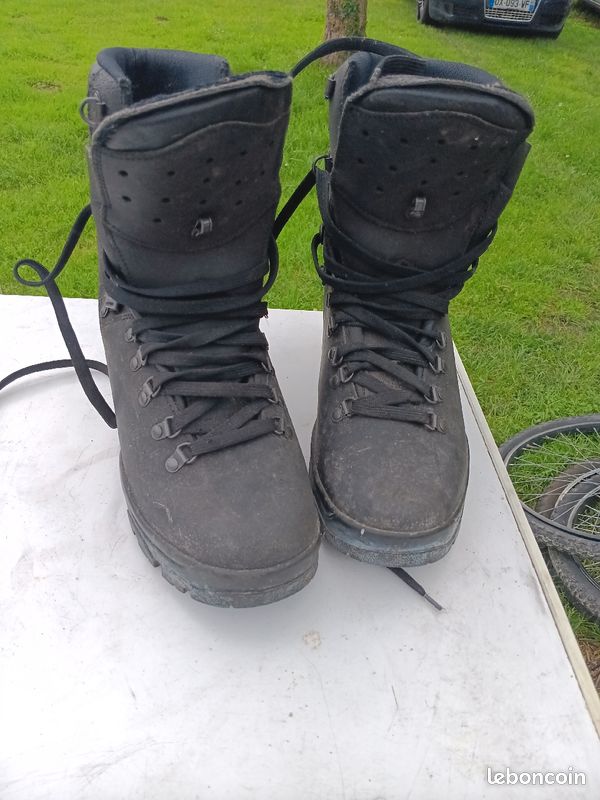 Chaussures militaires (image 1)