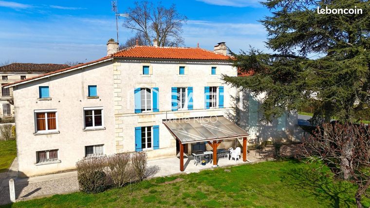 Propriété 8 pièces 220 m²