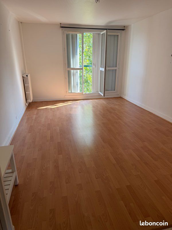 Appartement 3 pièces 75 m² · à Versailles · 75 m² · 1 550 €