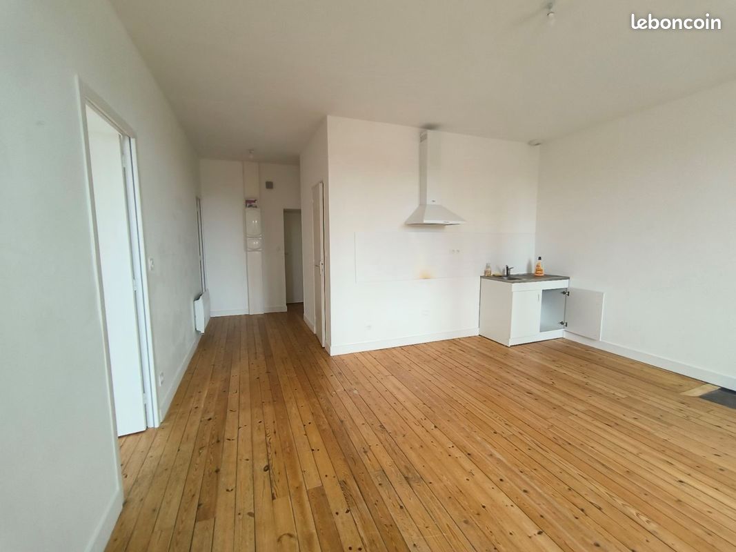 Appartement 3 pièces 55 m² · à Vimartin-sur-Orthe · 55 m² · 360 €