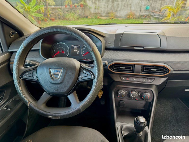 Dacia Sandero Stepway 2022 (image 2)
