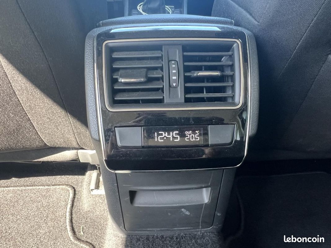 SKODA SUPERB Combi 1.4 TSI ACT - 150 (image 14)