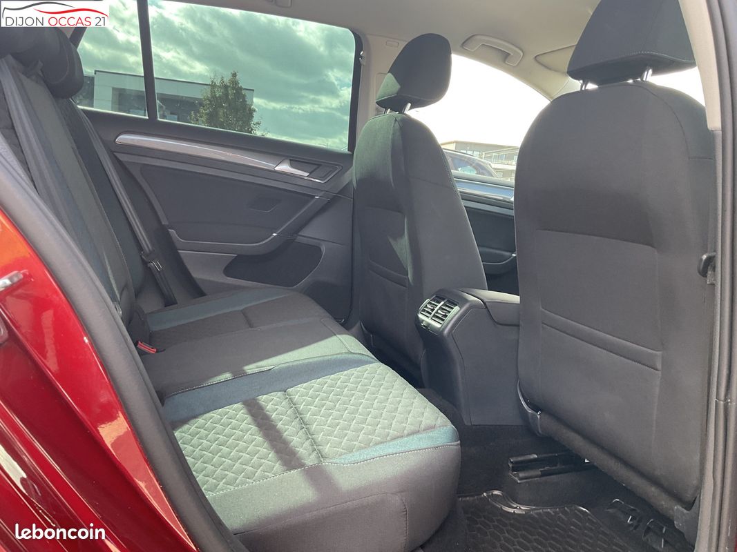 VOLKSWAGEN GOLF 2.0 TDI 150 FAP DSG7 Carat (image 10)