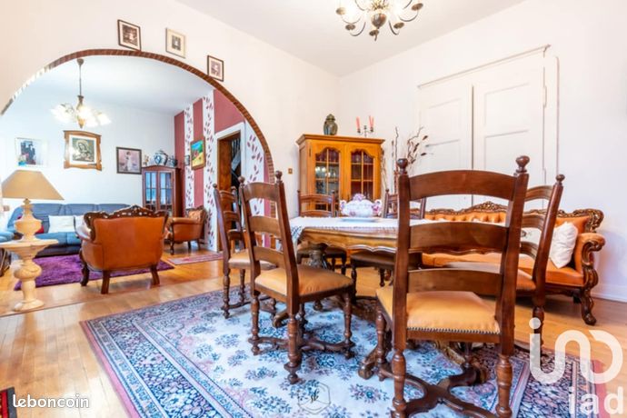 Appartement 6 pièces 171 m²