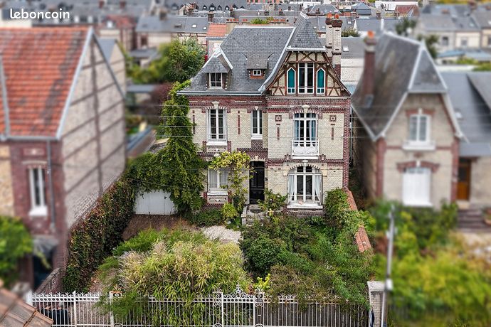 Maison 5 pièces 171 m²