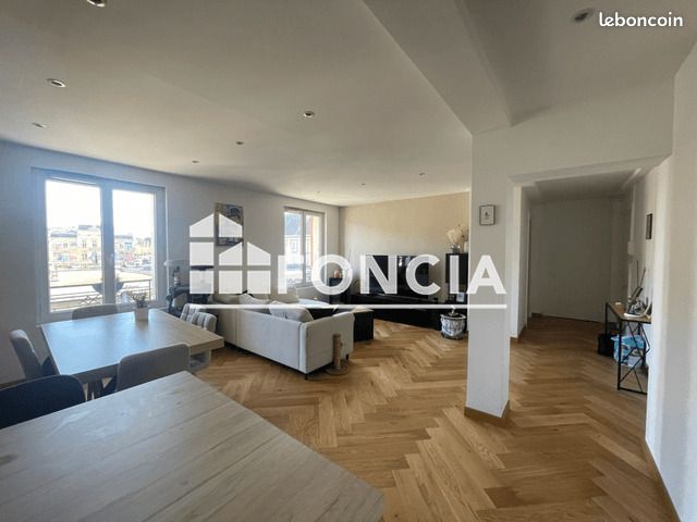 Appartement 2 pièces 62 m² · à Évreux · 62 m² · 900 €