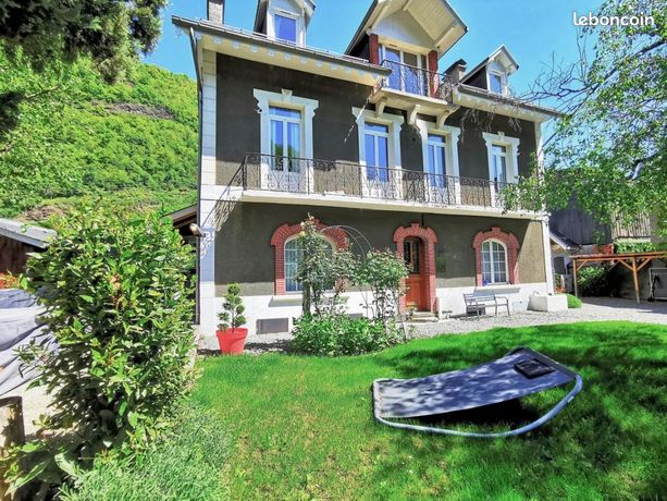 Château 12 pièces 330 m²