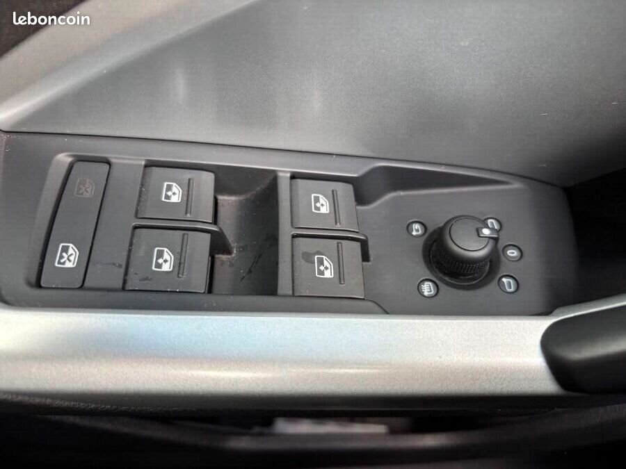 Audi Q3 Sportback 35 TFSI 150 2WD S tronic 7 S line Ext. Hayon EL. Camera (image 26)