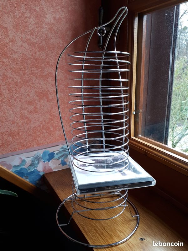 Porte CD en métal argenté, forme Dauphin (image 1)