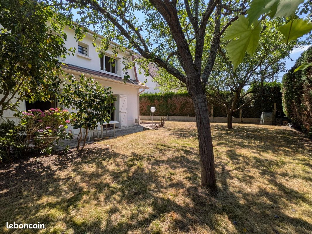 Maison 5 pièces 192 m² · à Villecresnes · 192 m² · 475 000 €