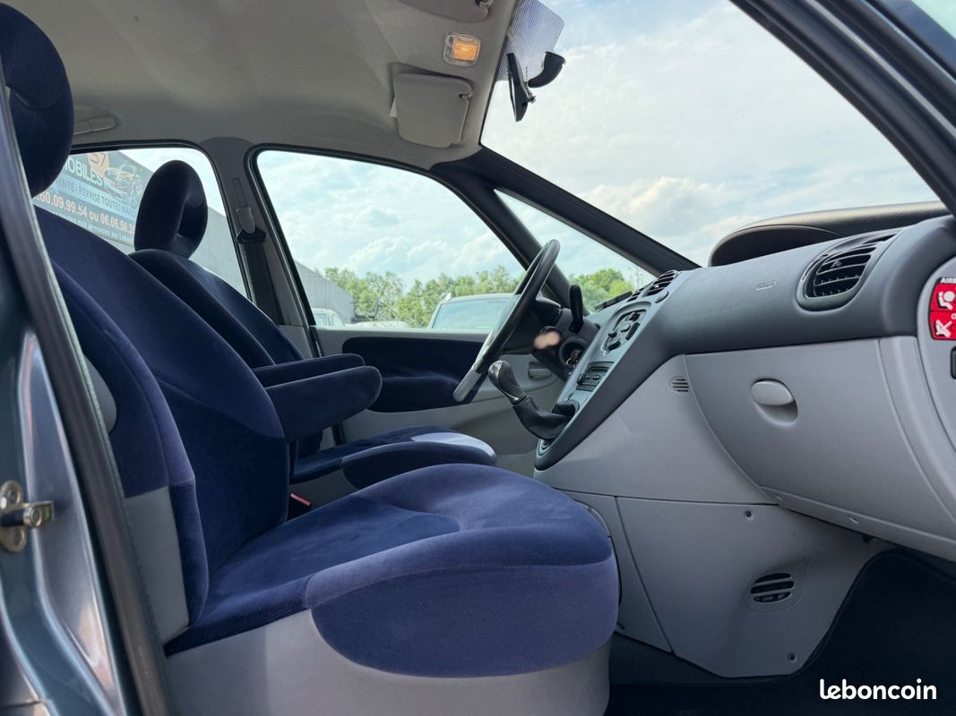 Citroën Xsara Picasso 1.6 HDI 90 CONFORT * PREMIÈRE MAIN (image 5)