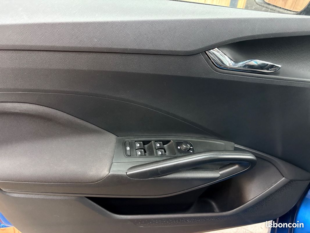 Skoda FABIA 1.0 TSI 95 CH BVM5 Ambition 2EME MAIN + CARPLAY + RADARS AV/AR + GARANTIE 12 MOIS (image 21)