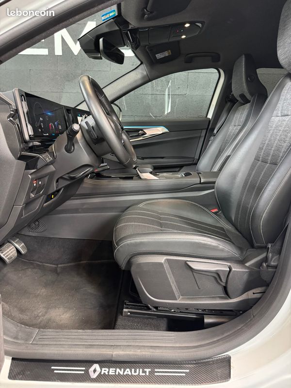 RENAULT Austral 1.3 TCe Mild Hybrid 160ch Techno 1ère main (image 12)