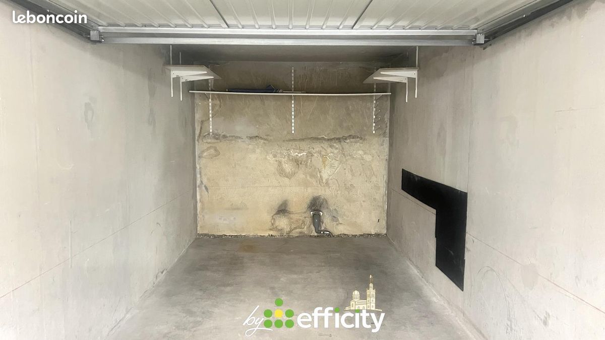 Parking 15 m² · à Marseille · 15 m² · 38 500 €