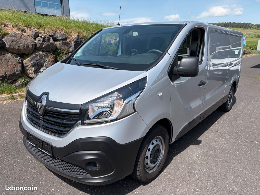 Renault trafic l2h1 gd confort 2,0 dci 170 ch edc (image 1)
