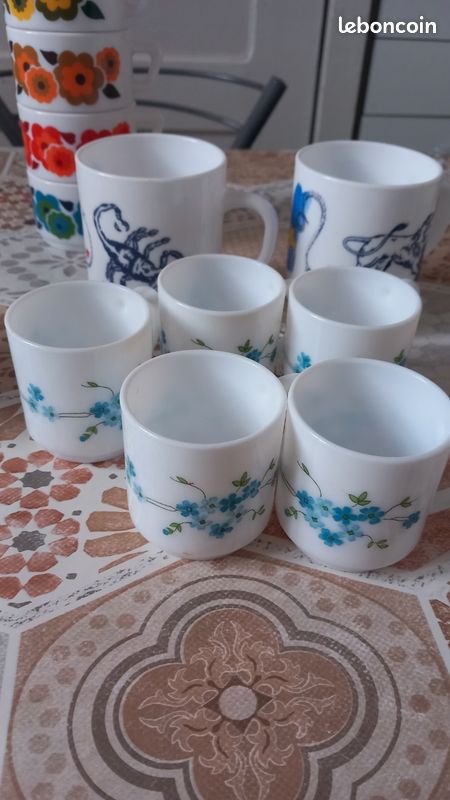 Vente d'un lot de tasses à café (image 2)