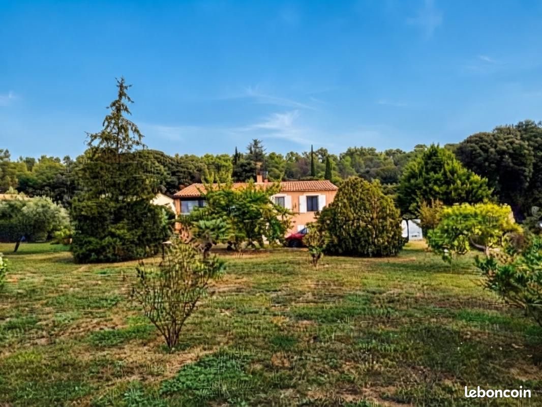 Maison 4 pièces 105 m² · à Régusse · 105 m² · 400 000 €