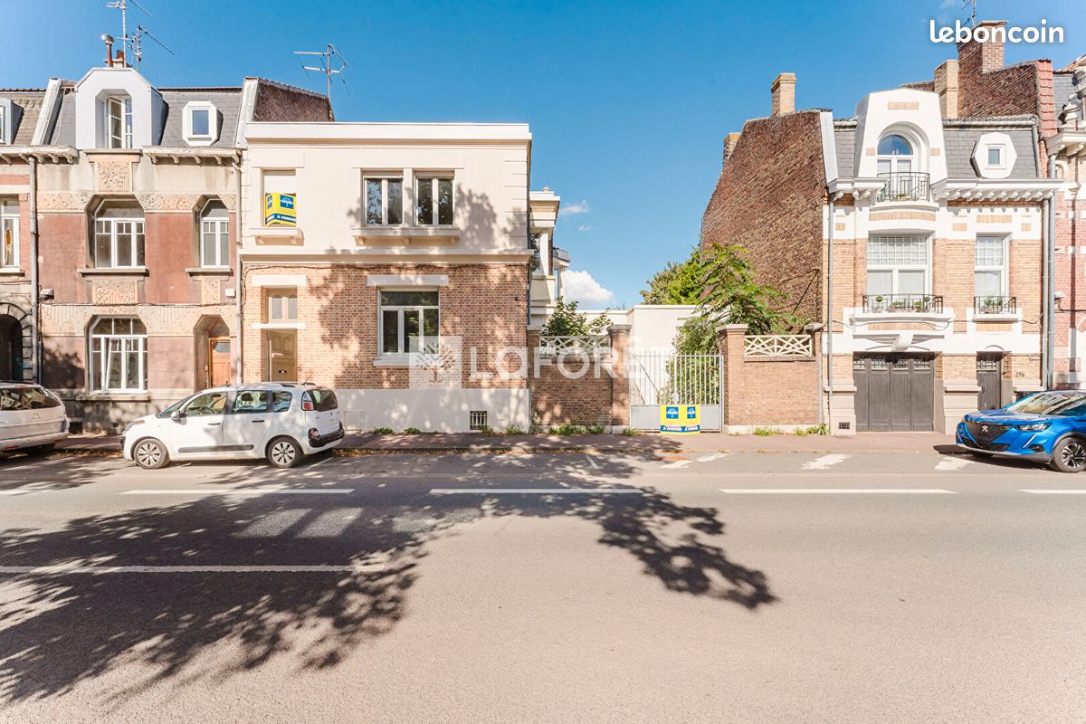 Maison 7 pièces 256 m² · à Douai · 256 m² · 254 900 €