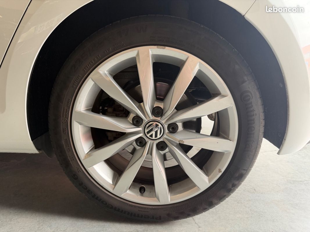 Volkswagen Golf VII Berline Carat BMT DSG CAMERA/CARPLAY/RADARS AV&ARR/ACCÈS ET DÉMARRAGE SANS CLÉ (image 17)